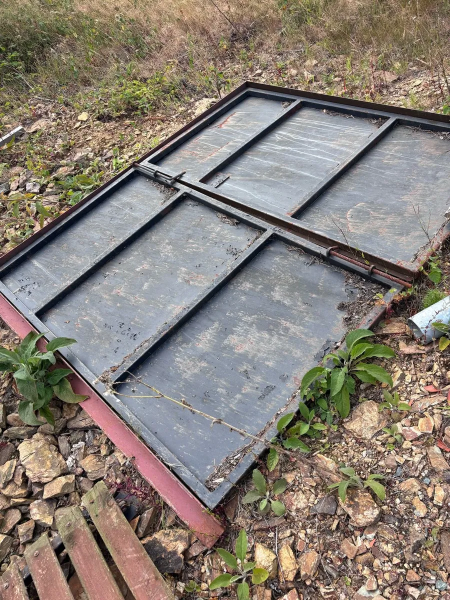 Shed doors