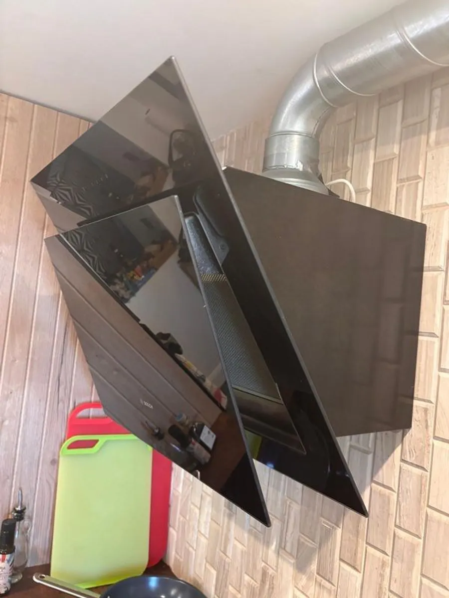 Bosch Extractor Fan - Image 2