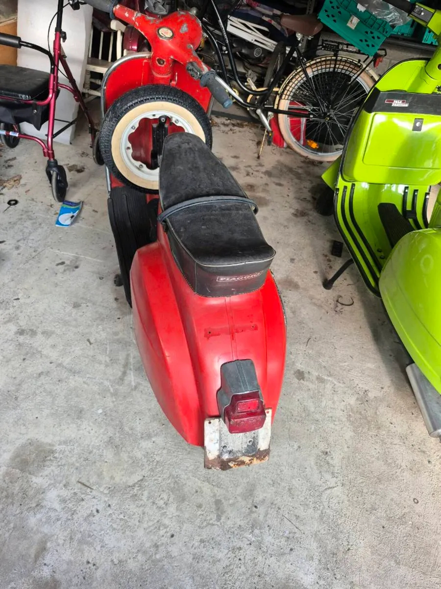 Vespa v90 - Image 2