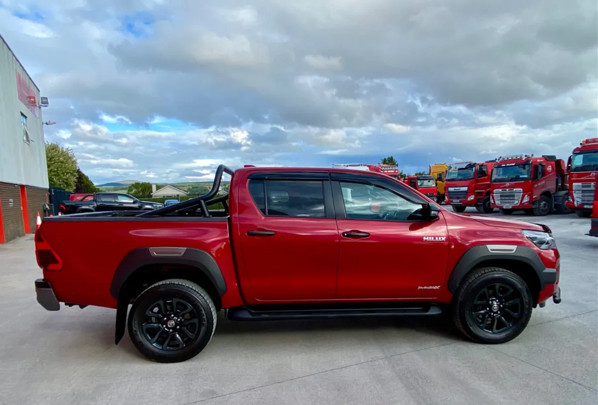2022 Toyota Hilux 2.8 InvincibleX - Image 4