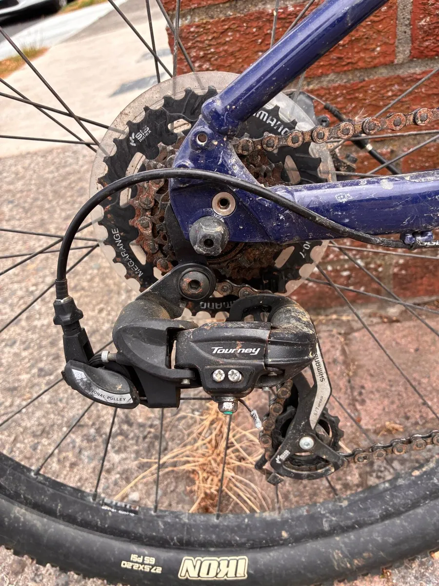 Giant 24inch boys mountain bike - Image 2