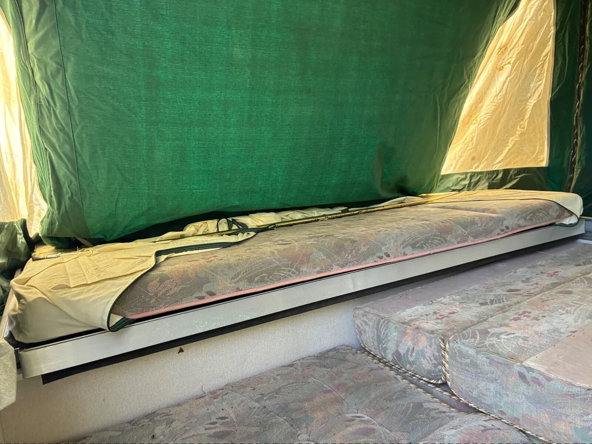 Trailer tent - Image 2