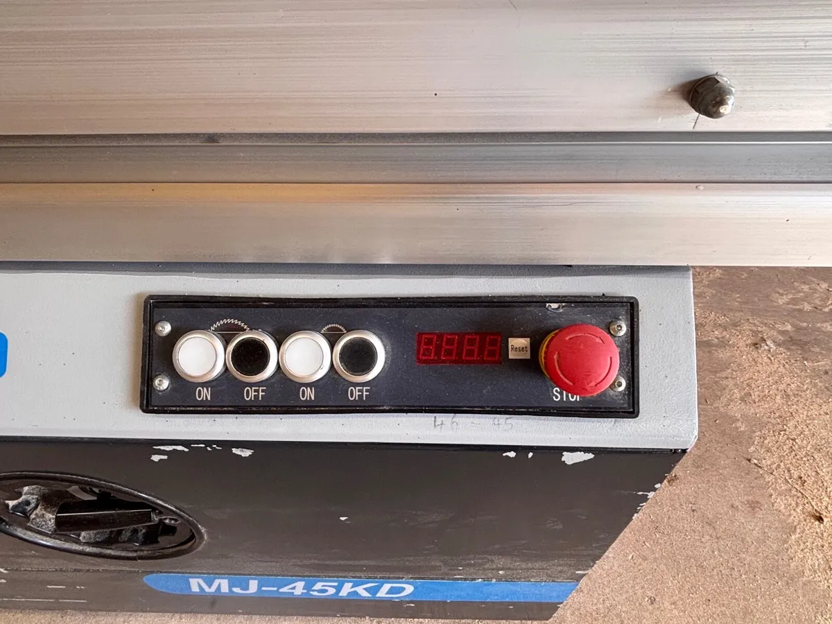 MJ-45KD 3.2m SINGLE PHASE Panel Saw - Image 4