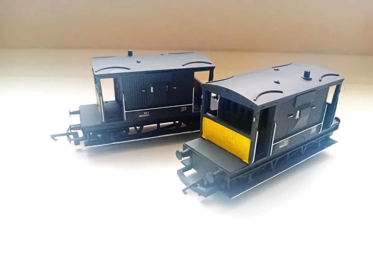 MODEL RAILWAY   BR  BRAKE VANS - Image 3