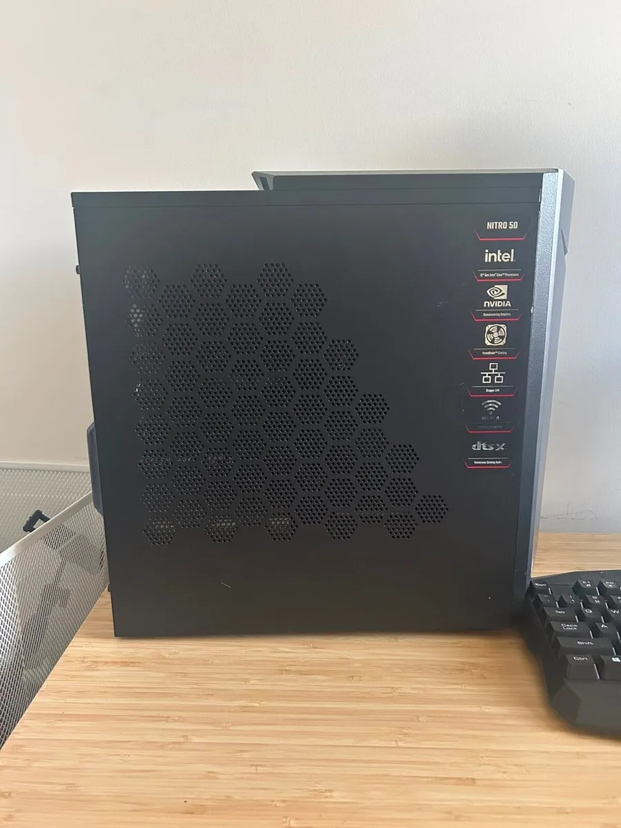 Nitro 50 desktop (refurbished) - Image 1