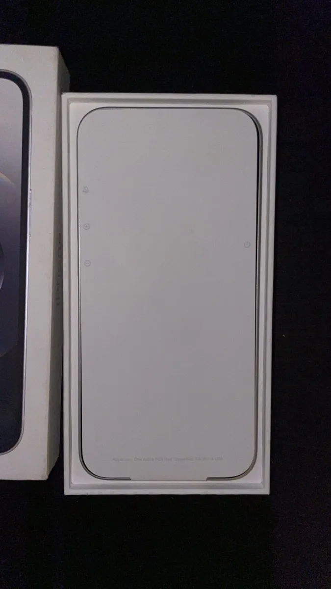 iPhone 16e Brand New Unlocked 128Gb - Image 3