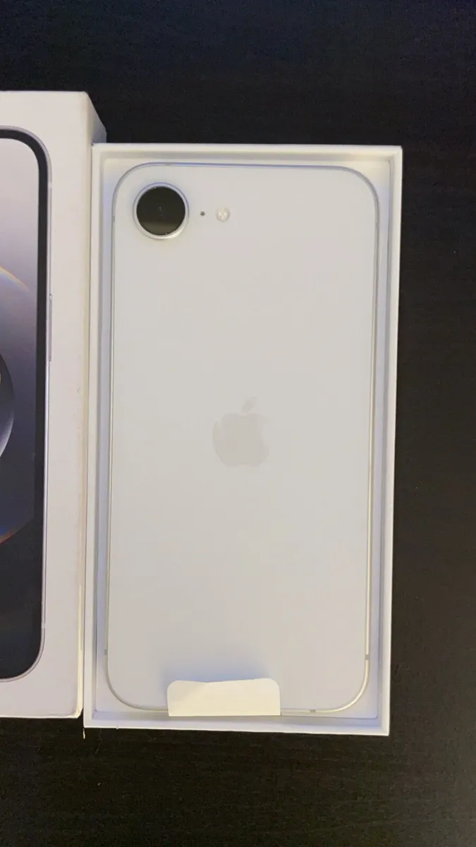 iPhone 16e Brand New Unlocked 128Gb - Image 4