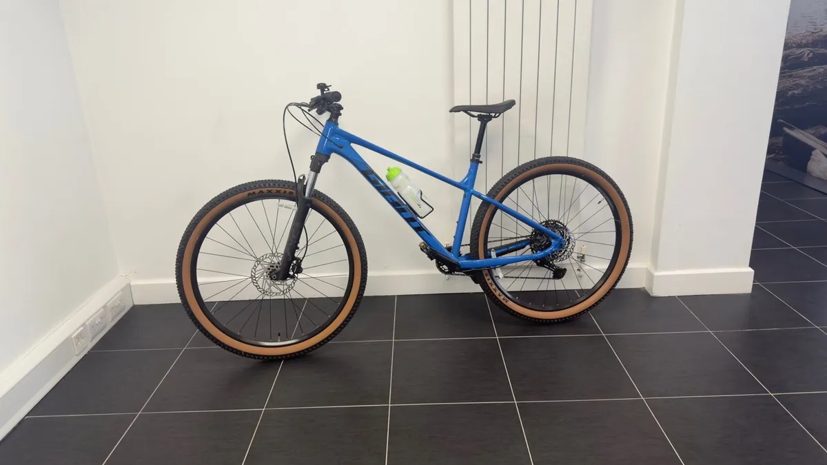 Mountain bike ( Giant Talon 1 ) - Image 3