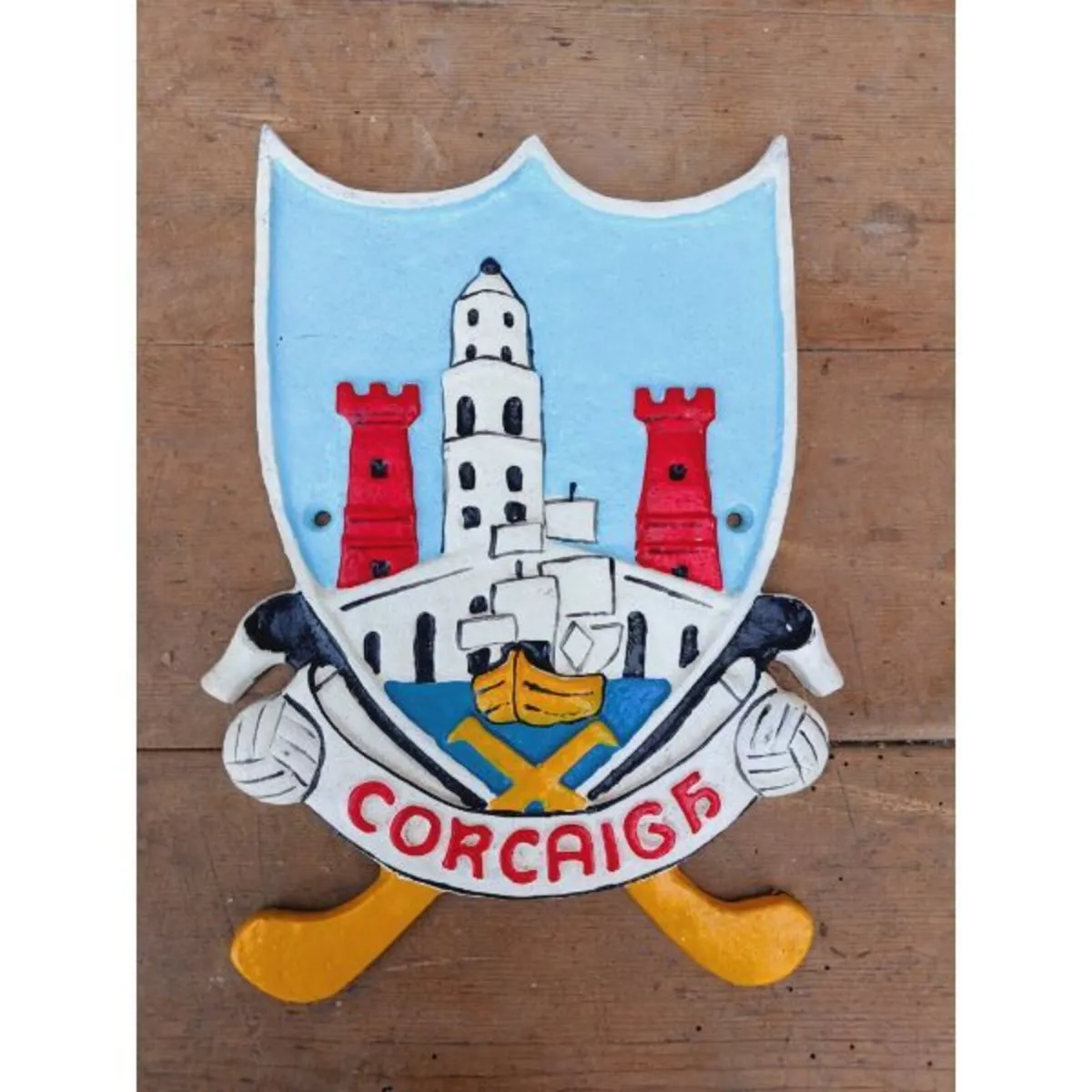 Cork – Crest – HS374
