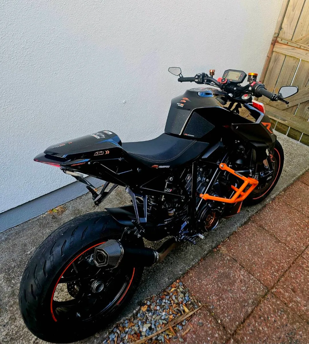 KTM Superduke 1290r Track Pack - Image 1