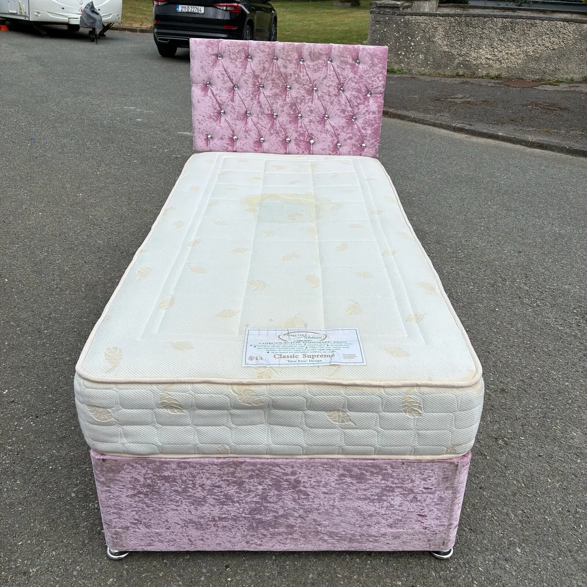 Single Crushed Velvet 💎Bed & KingKoil Mattress - Image 1