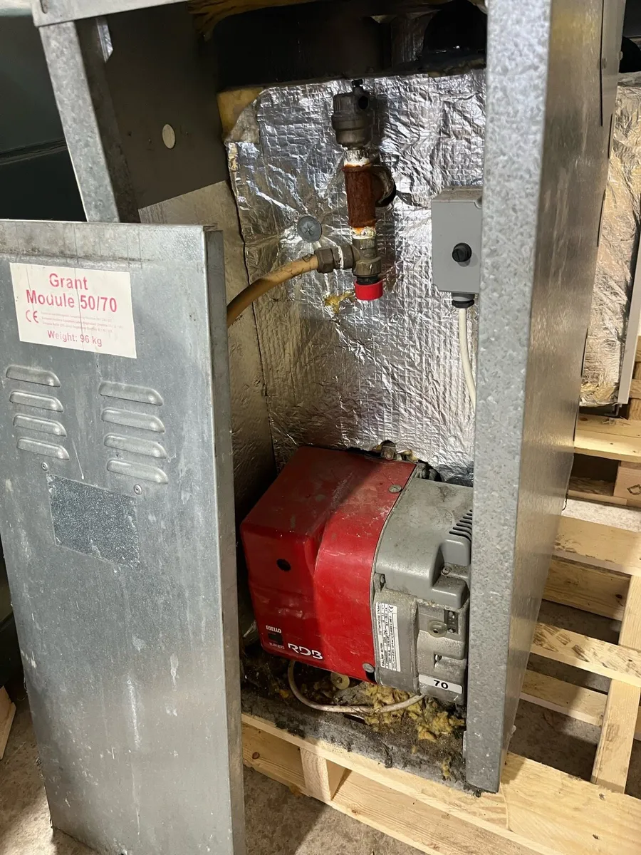 Oil boiler - Image 2