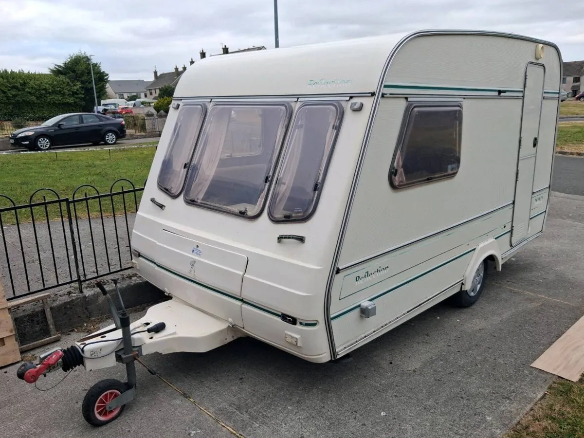 2 berth caravan - Image 1