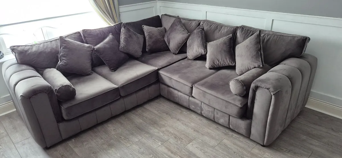 Corner Sofa - Image 4