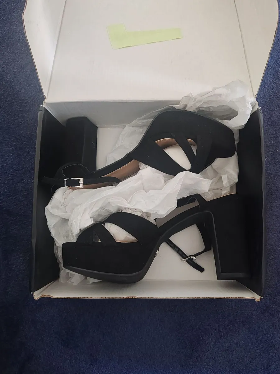 High heels - Shoes - Image 4