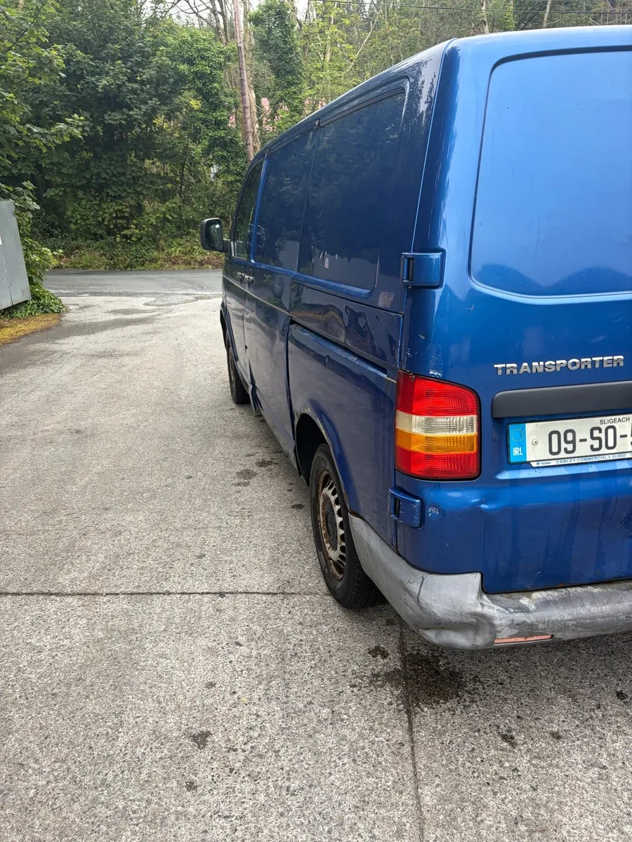 Volkswagen Transporter - Image 3