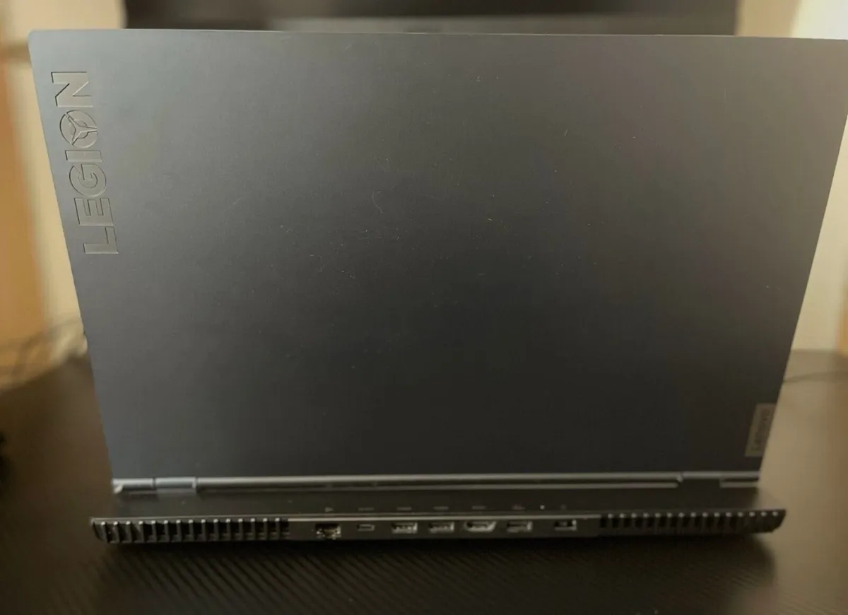 Lenovo legion 5 - gaming laptop - Image 2