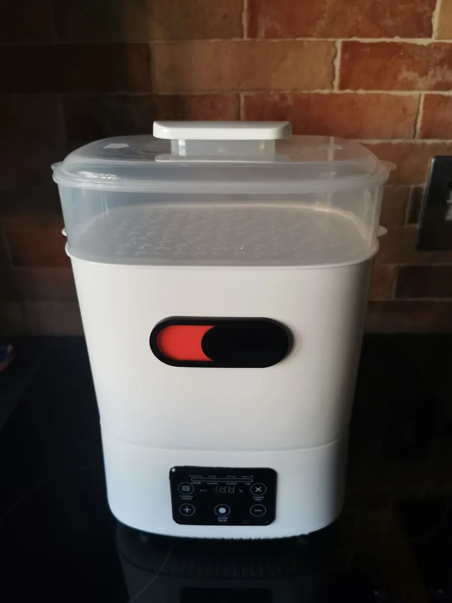 Baby Bottle Sterilizer & Dryer – Excellent Conditi - Image 1