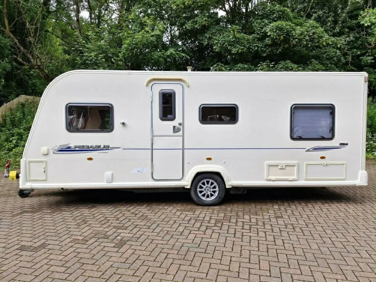 Caravan - Image 1