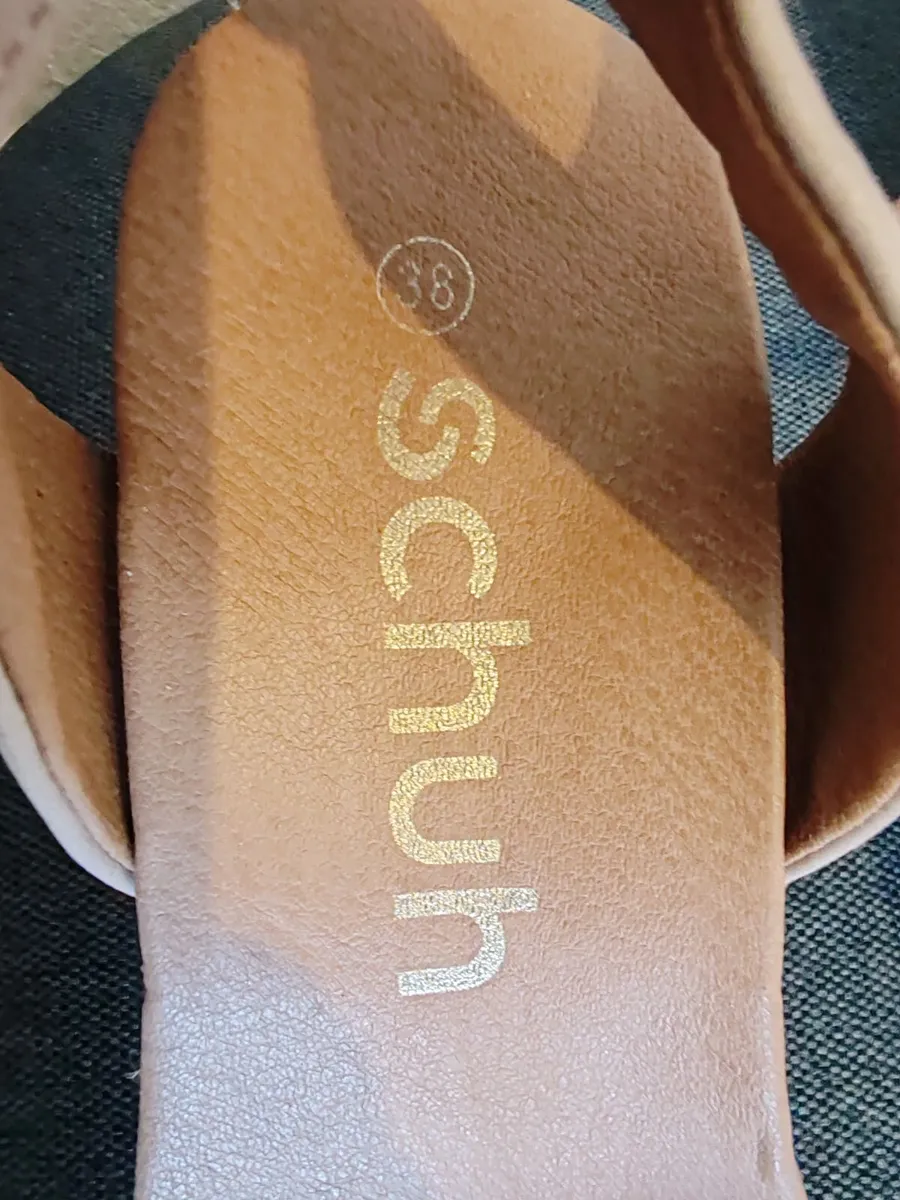 Women's shoes - Image 2