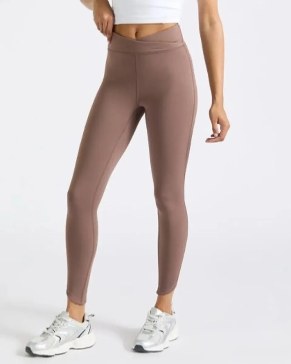 NEW Mocha Contour Jacket & Leggings Set. XS / 34 / - Image 3