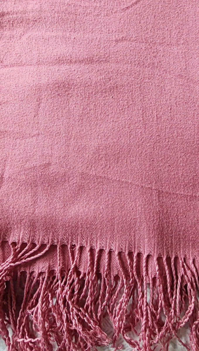Wrap / Pashmina - Image 2