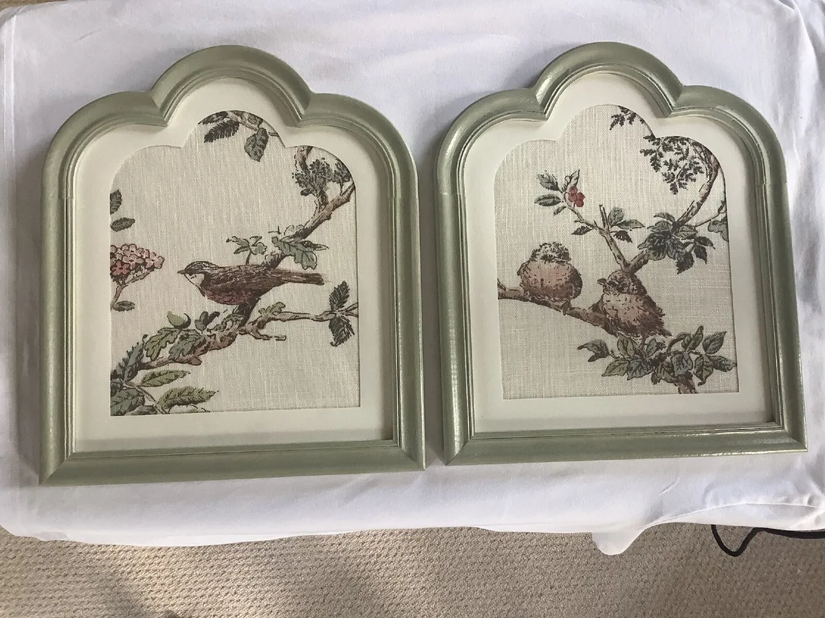 Beautiful Pair of Framed Bird Pictures - Image 1