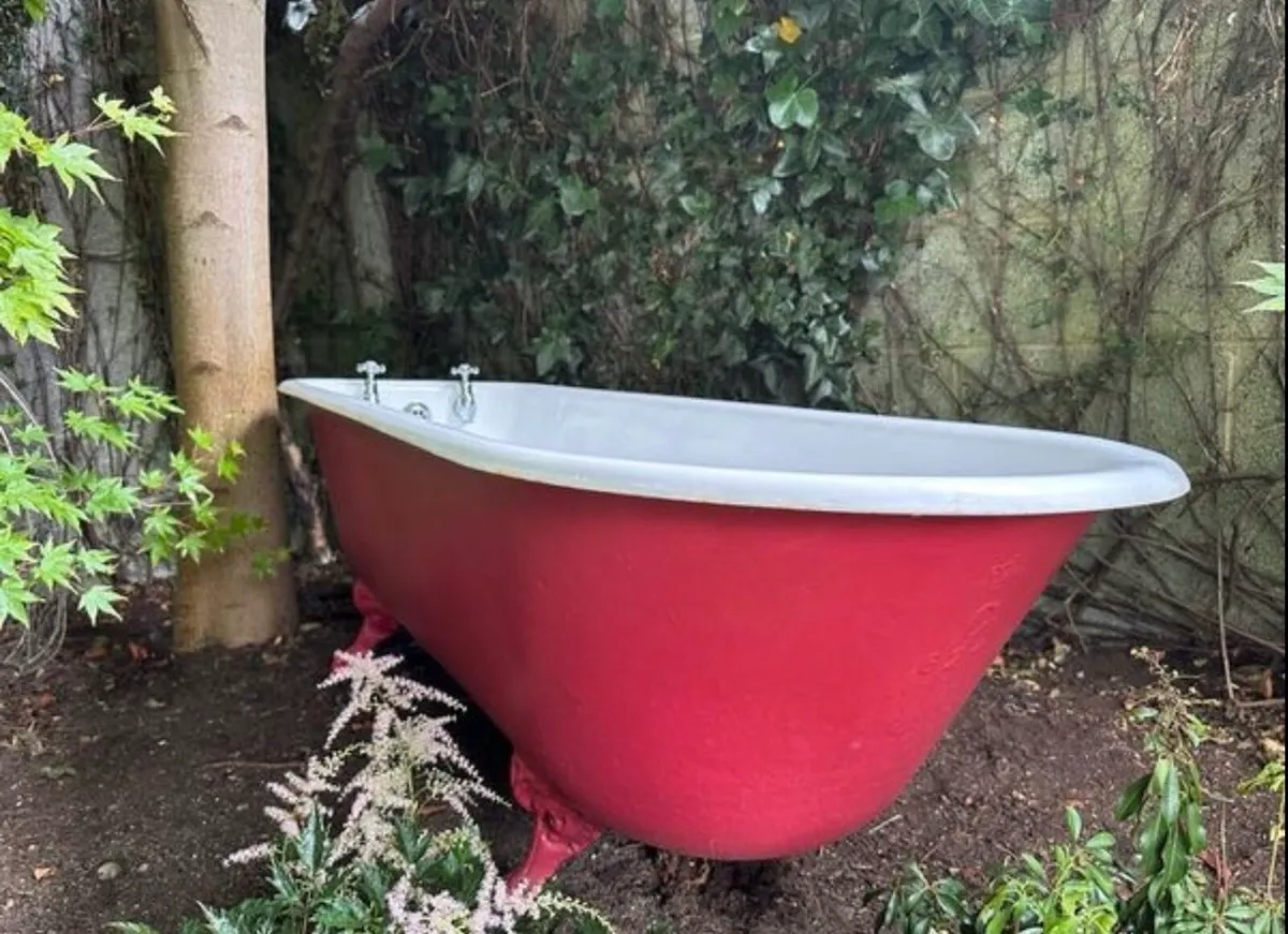Cast iron bath - Image 3