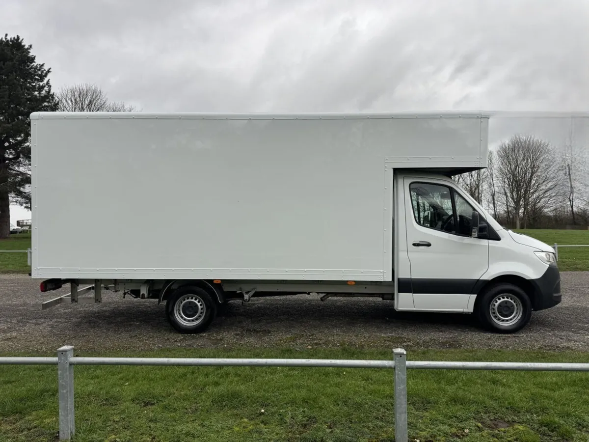 VB - 2022 Mercedes-Benz Sprinter Luton Box Van - Image 1