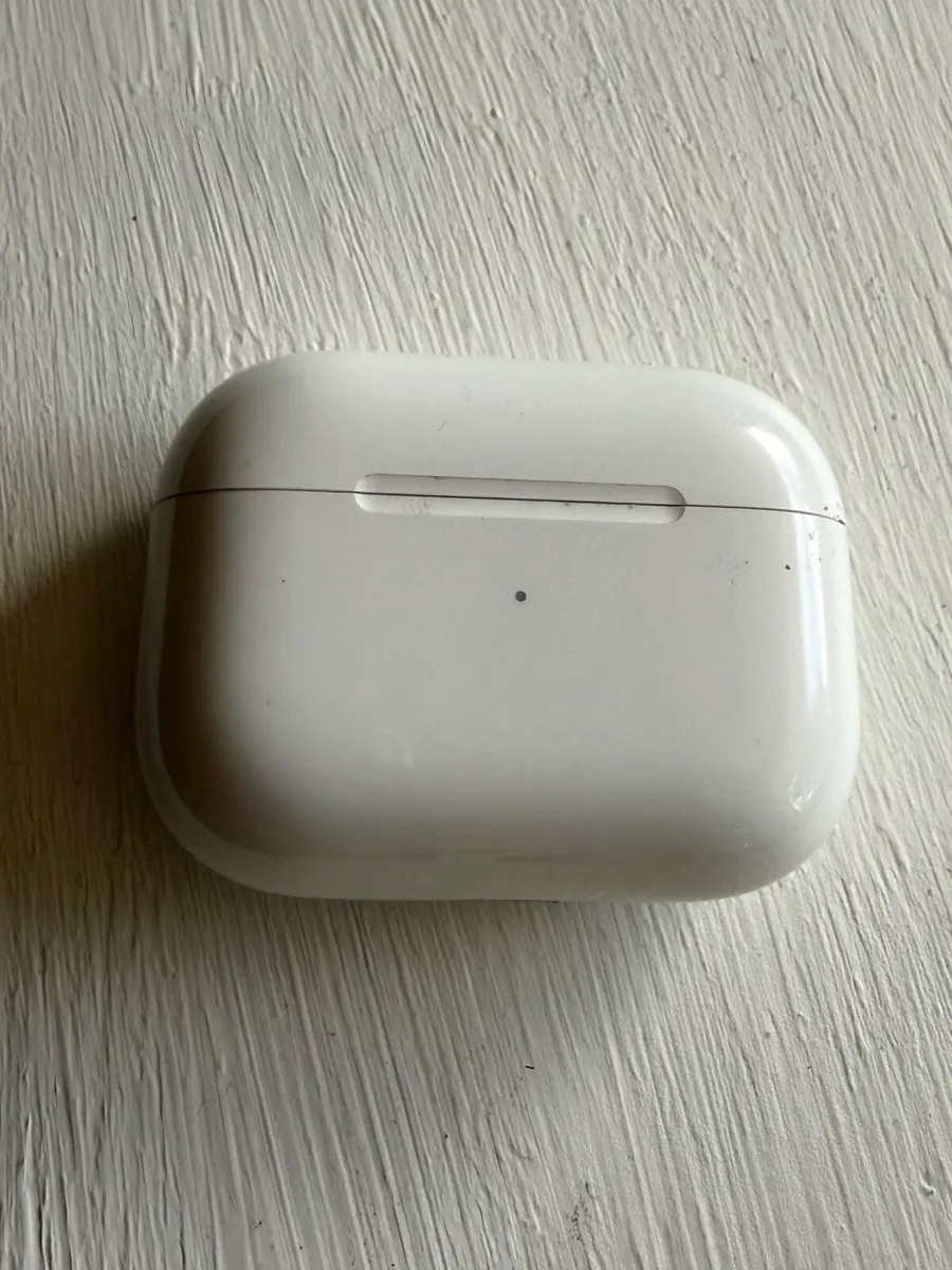 AirPods pro Charging Case Only - Image 2