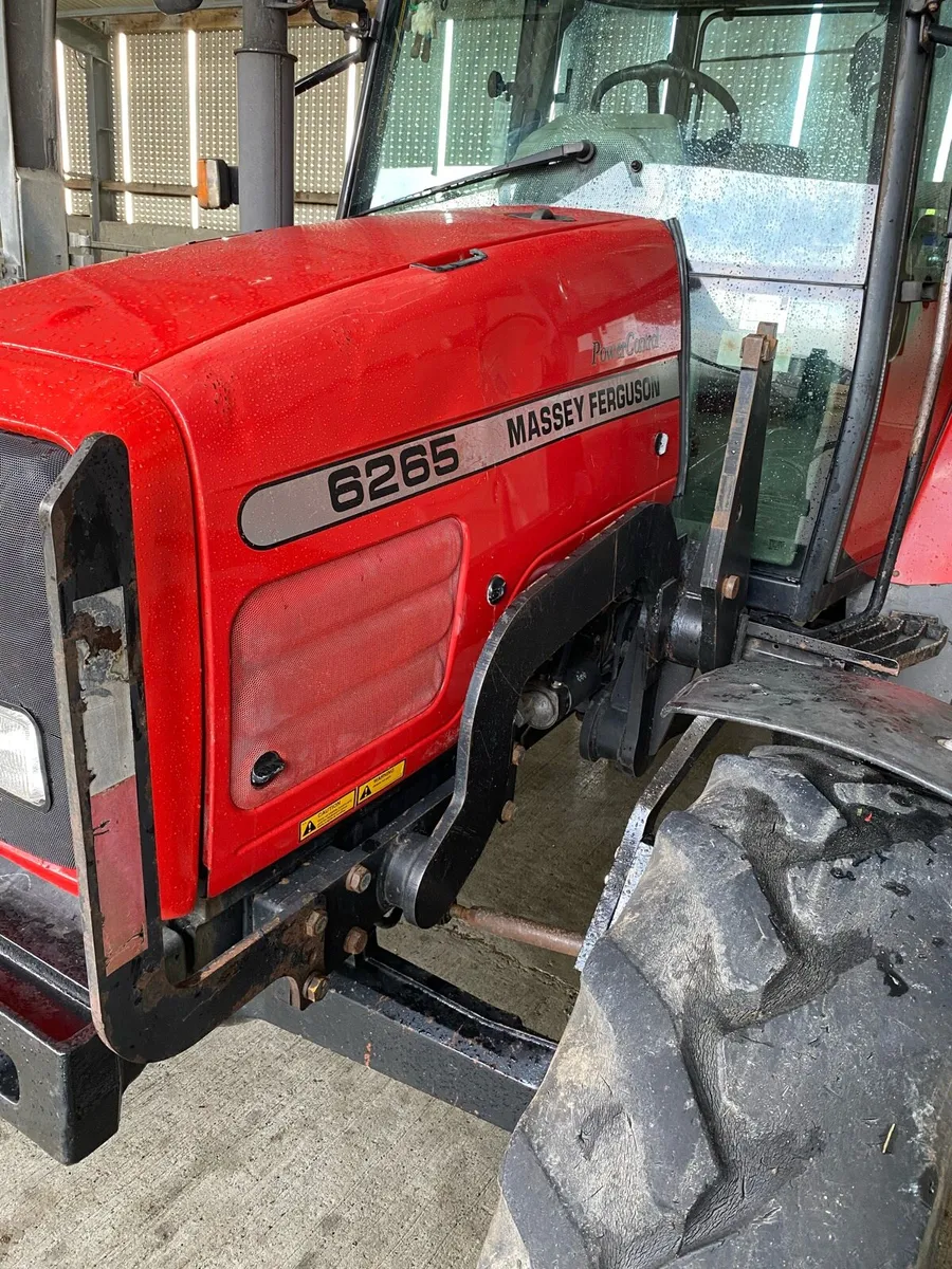 Loader brackets - Image 1