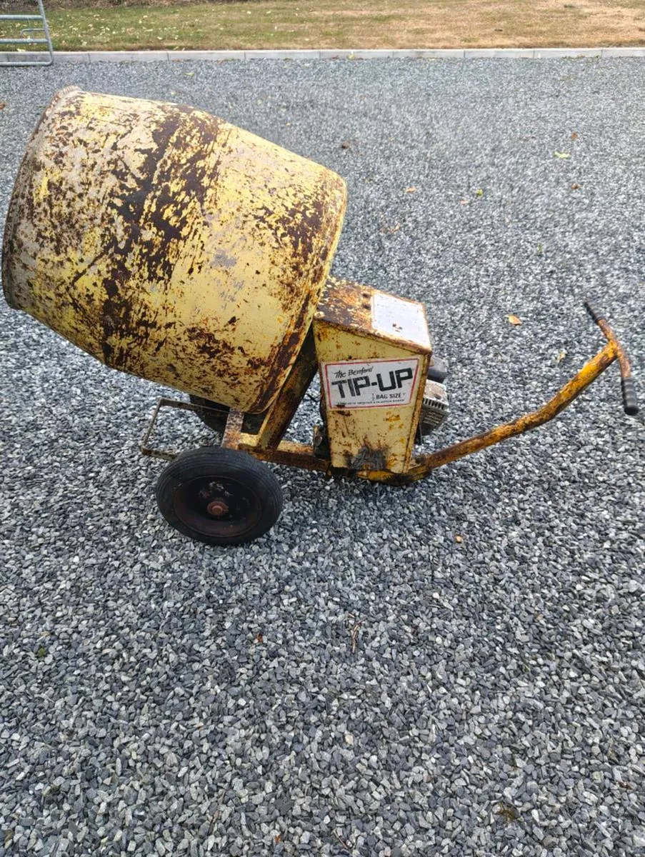 Cement mixer - Image 2