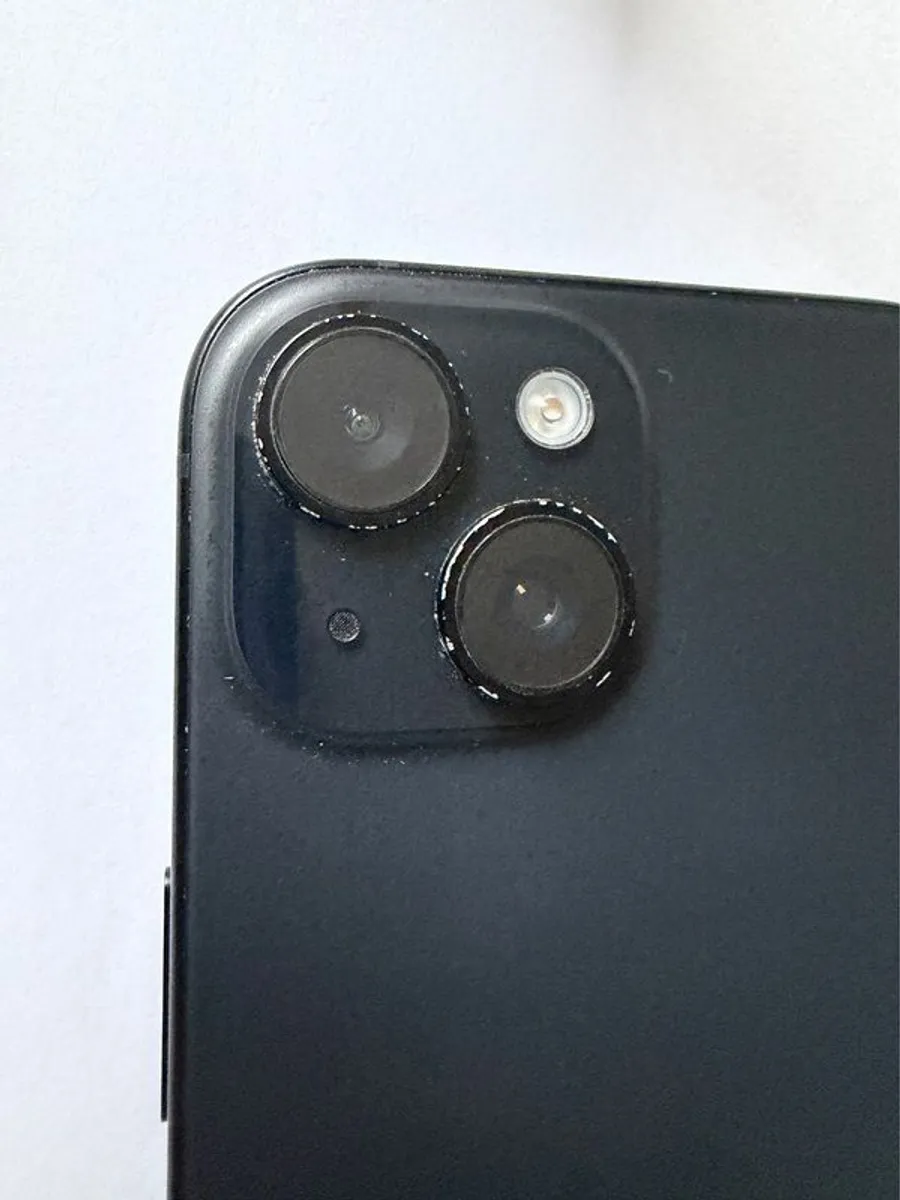 iPhone 15 (Black) 128GB - Image 3
