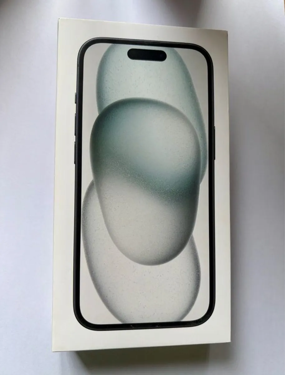 iPhone 15 (Black) 128GB - Image 4