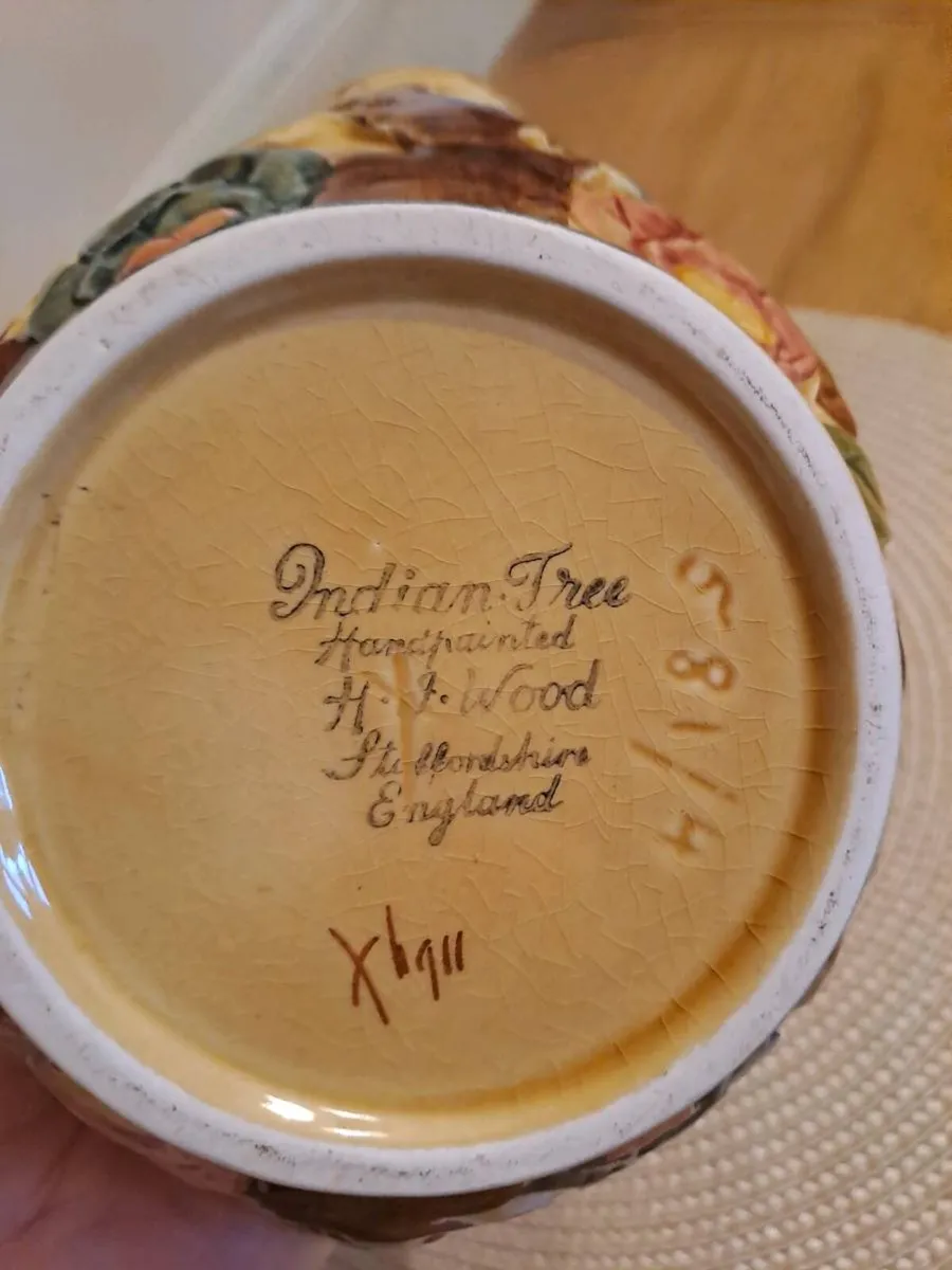 Vintage H.J. Wood "Indian Tree" posy basket - Image 3