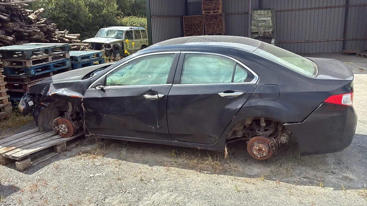 Honda accord 2009 2.2 diesel for breaking - Image 3
