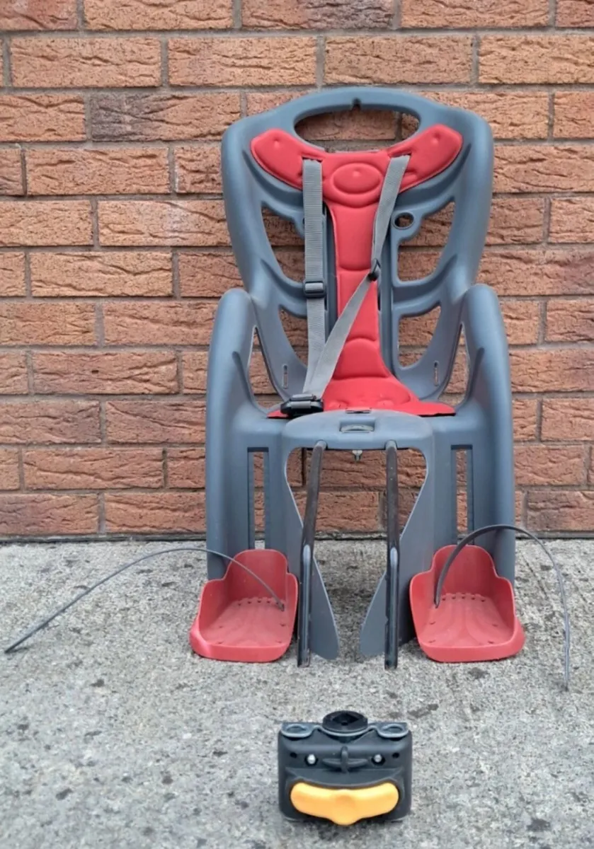 Baby bike seat. - Image 1