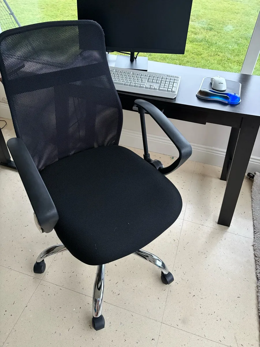 Office Desk and chair - Image 4