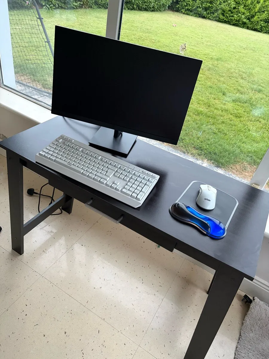 Office Desk and chair - Image 3