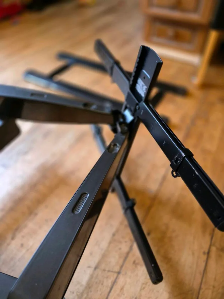 Tv bracket - Image 2