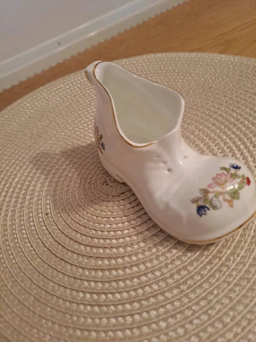 Royal Tara fine bone china boot - Image 2