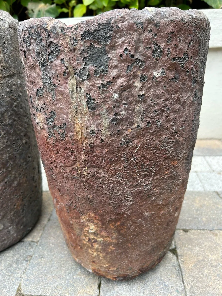 Antique large foundry smelting pots x 2 - Image 2