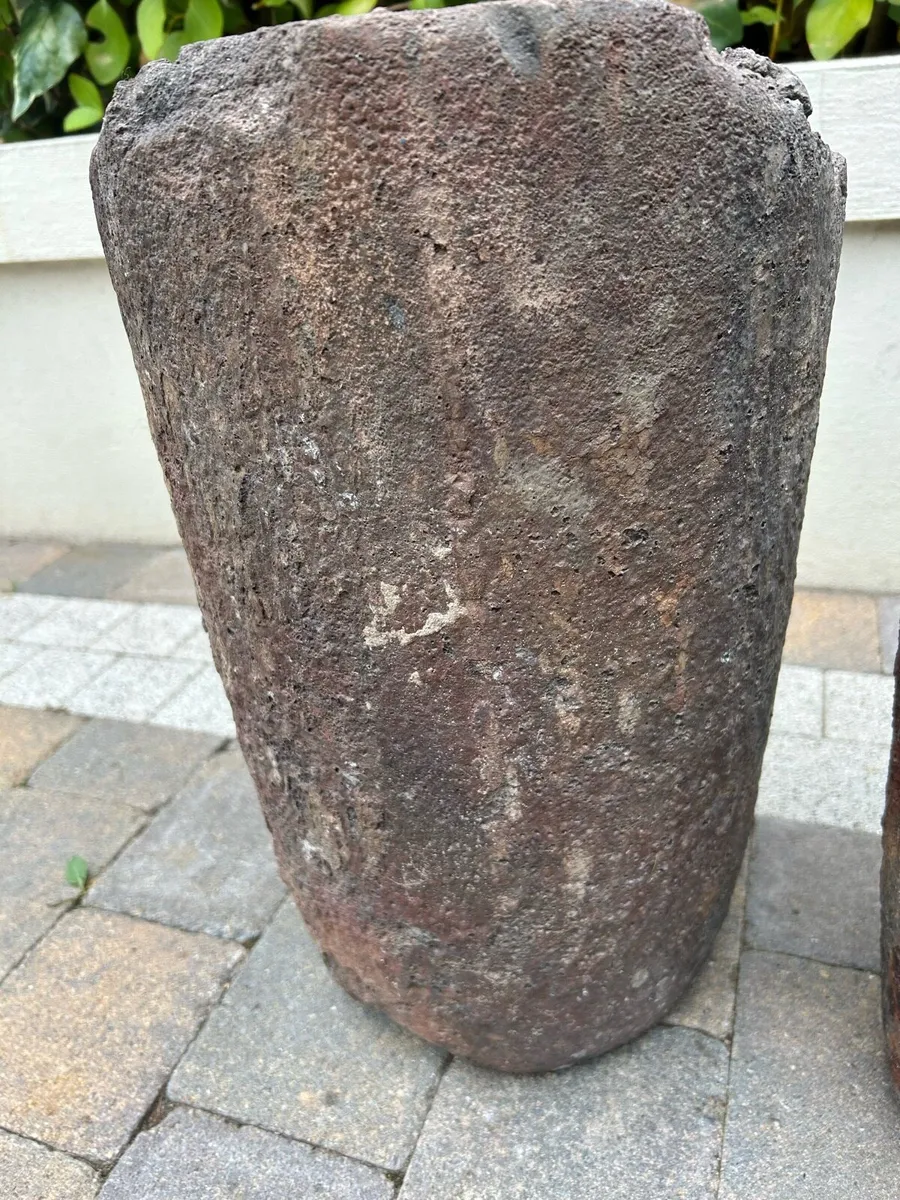Antique large foundry smelting pots x 2 - Image 3
