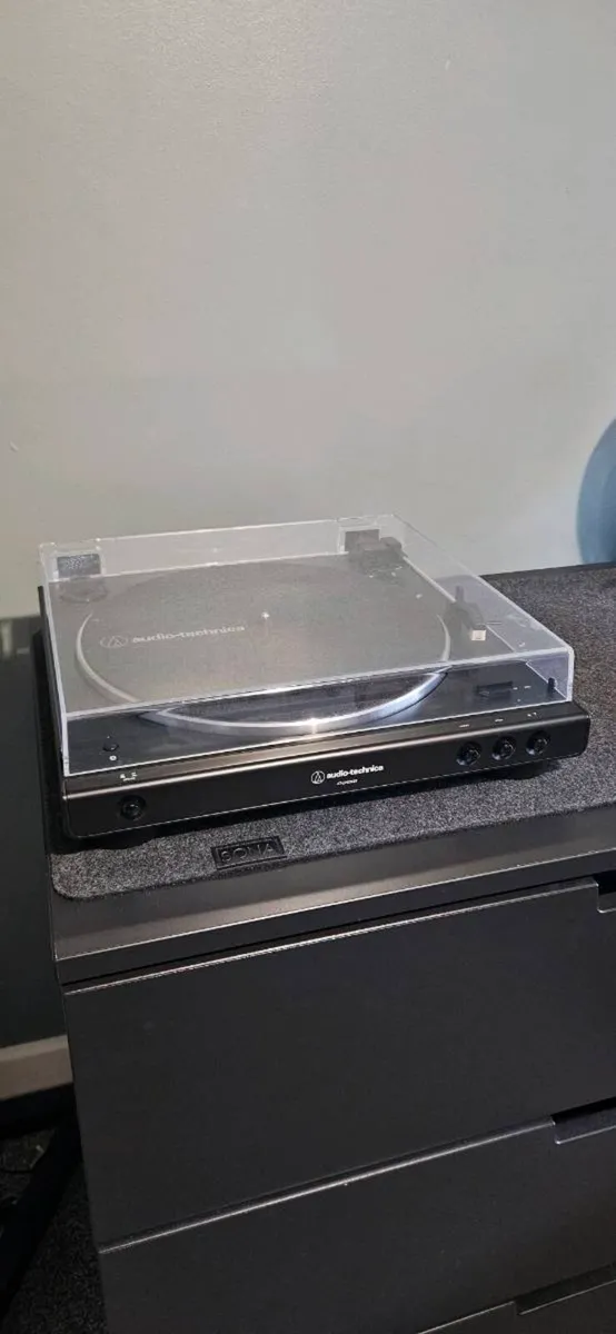 Audio Technica ATLP60XBT Turntable with Bluetooth - Image 3