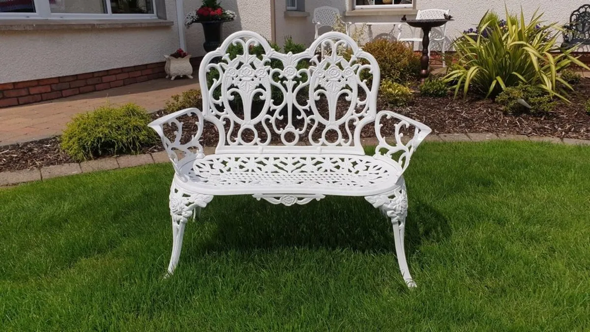 Aluminium & cast iron garden seats & benches - Image 3