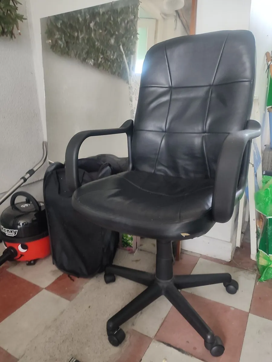 Office Chair - Image 3