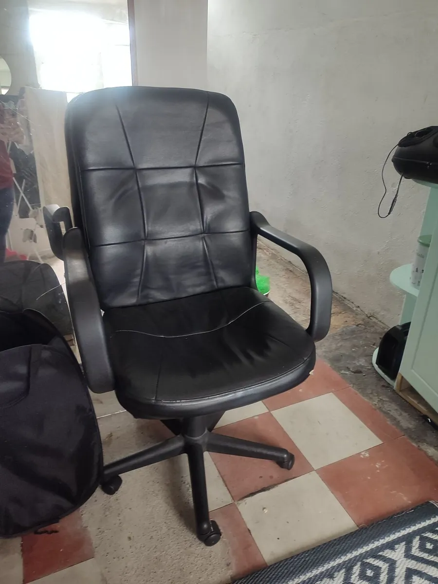 Office Chair - Image 4