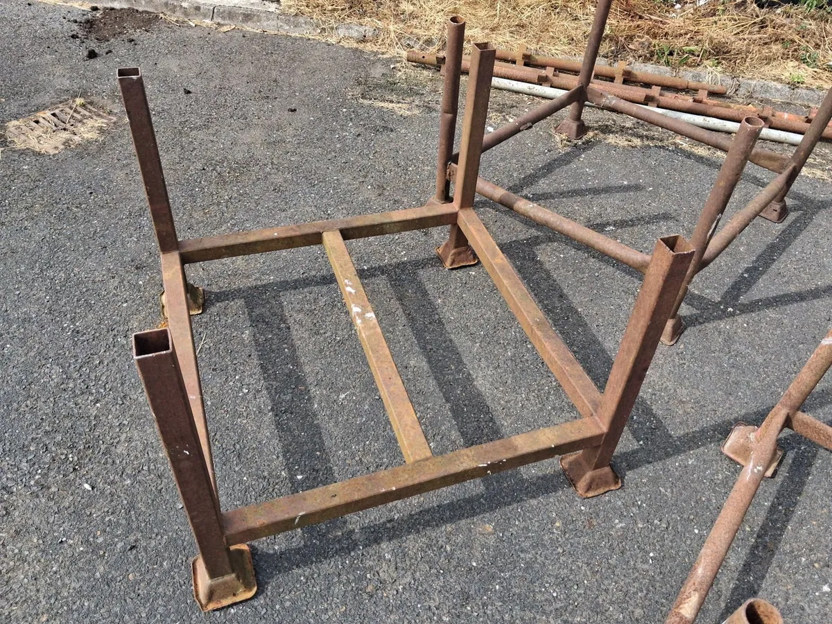 Scaffolding stillages - Image 2