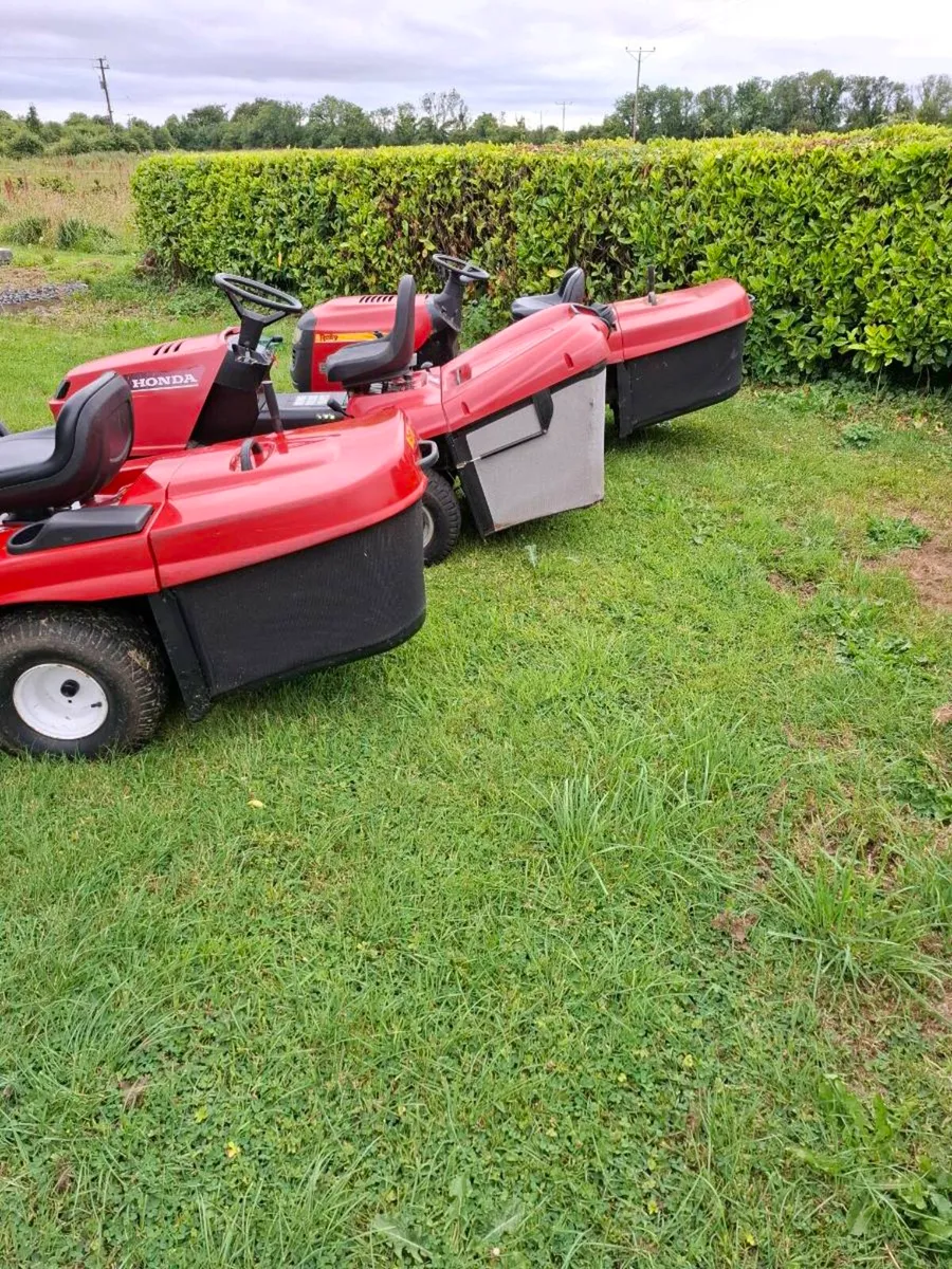 4 ride on lawnmowers - Image 2