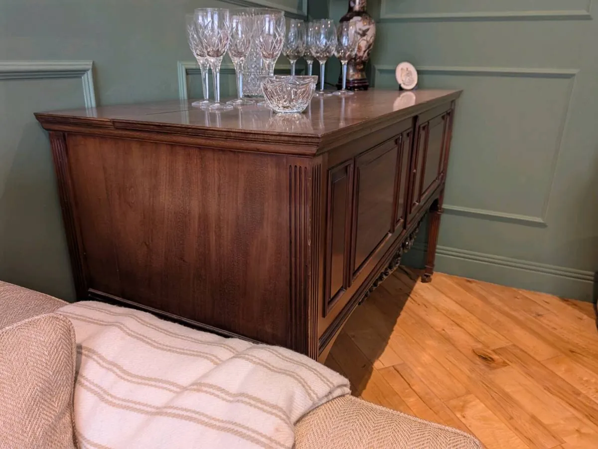 Antique Mahogany Sideboard / Server Cabinet – Felt - Image 4